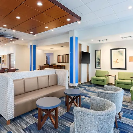 Holiday Inn Express & Suites Chicago O'Hare Airport By Ihg