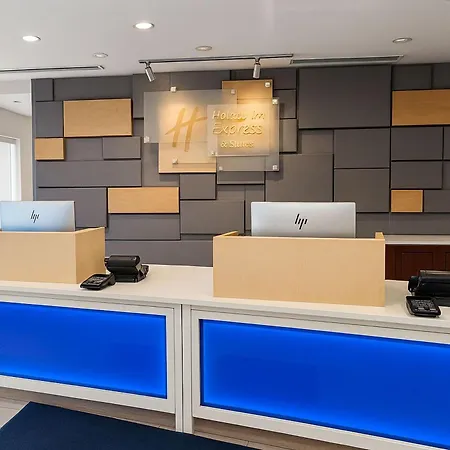 Holiday Inn Express & Suites Chicago O\'Hare Airport By Ihg