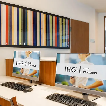 Holiday Inn Express & Suites Chicago O\'Hare Airport By Ihg