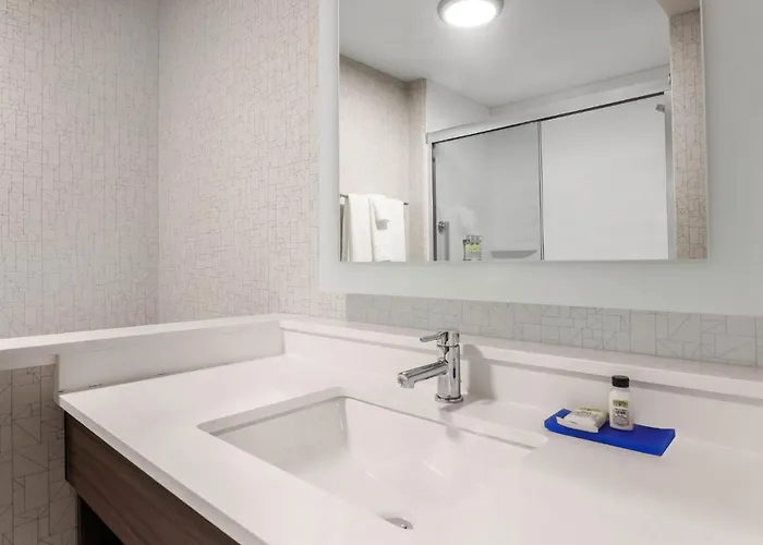 Hotel Express & Chicago O'hare Airport By Ihg Des Plaines