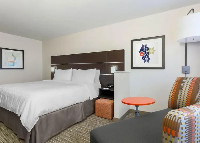 Express & Chicago O'hare Airport By Ihg