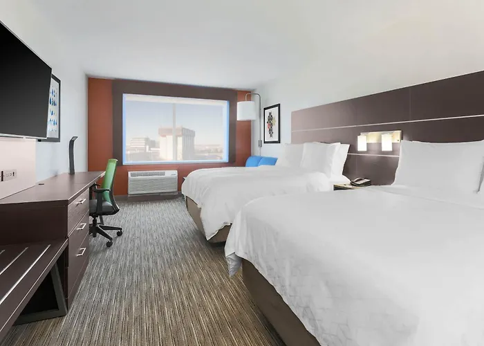 Hotel Express & Chicago O'hare Airport By Ihg
