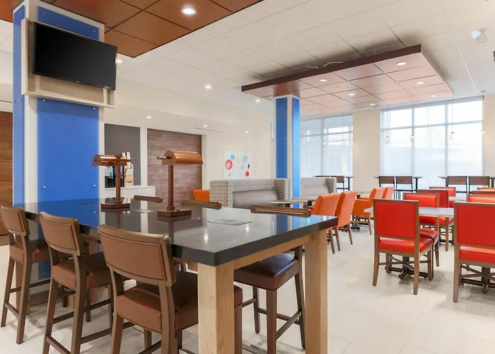Hotel Express & Chicago O'hare Airport By Ihg 3*