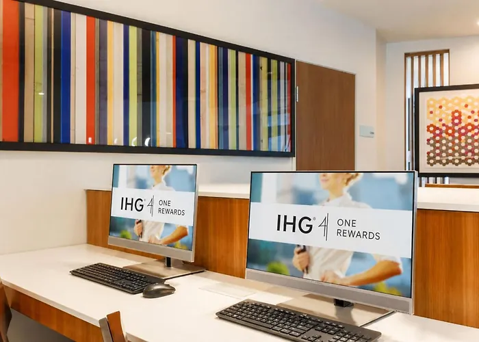 Express & Chicago O'hare Airport By Ihg Hotel Des Plaines